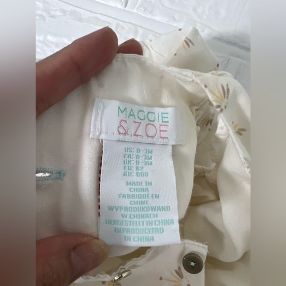 MAGGIE&ZOE Baby Bodysuit Size 3M - Picture 5 of 10